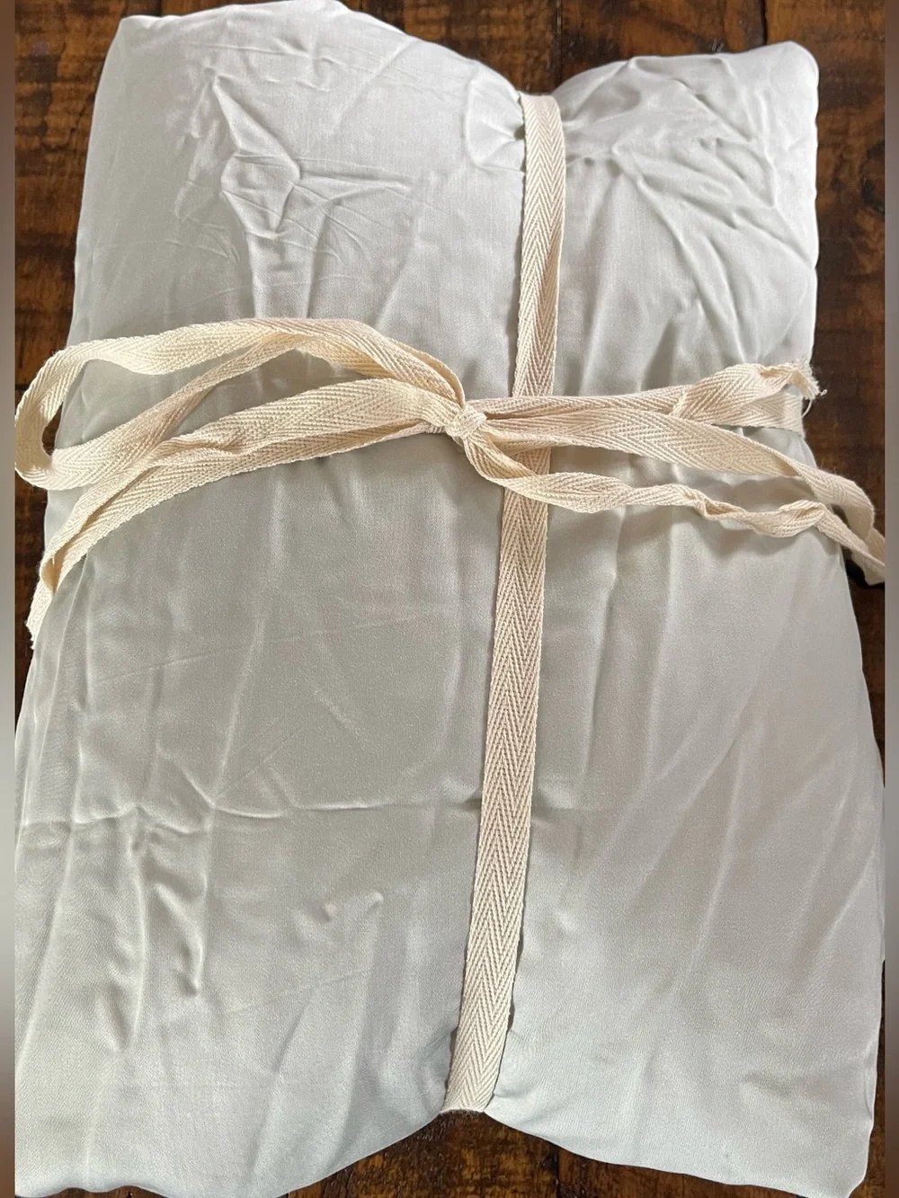 NWOT Quince Bamboo 1 Piece Duvet Cover, King/Cal